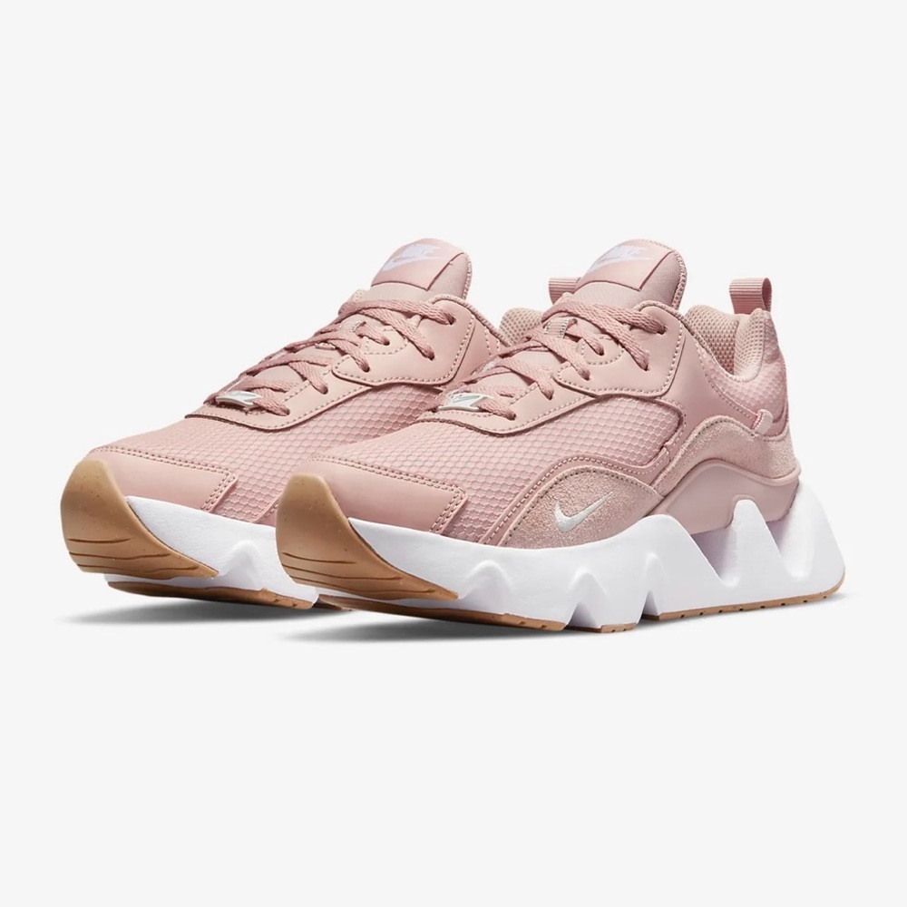 Nike women RYZ365  size 6 NWT. Pink